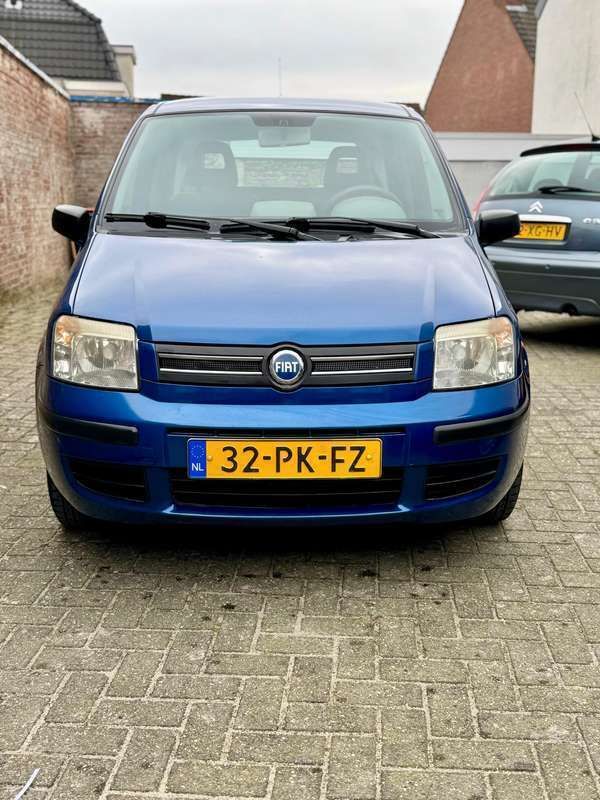 Blauw Gebruikt 2004 Fiat Panda Dynamic Hatchback | € 1.450 (Iets duurder) - Afbeelding 1/4