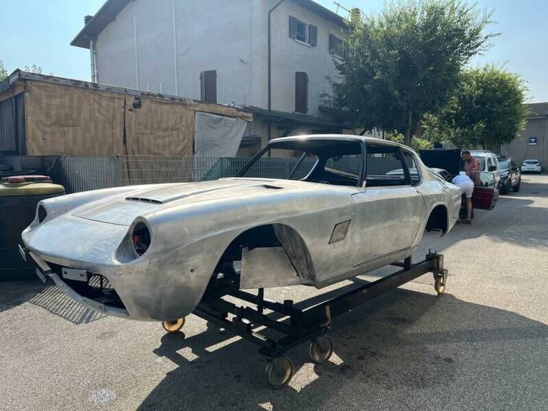 Grijs Gebruikt 1965 Maserati Mistral Coupé | € 75.000 - Afbeelding 1/4
