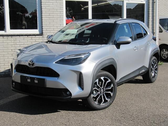 Grijs Nieuw 2025 Toyota Yaris Cross Edition SUV | € 34.900 (Eerlijke prijs) - Afbeelding 1/4