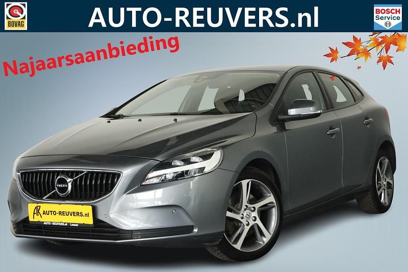 Grijs Gebruikt 2017 Volvo V40 Momentum Stationwagen | € 17.900 (Eerlijke prijs) - Afbeelding 1/4
