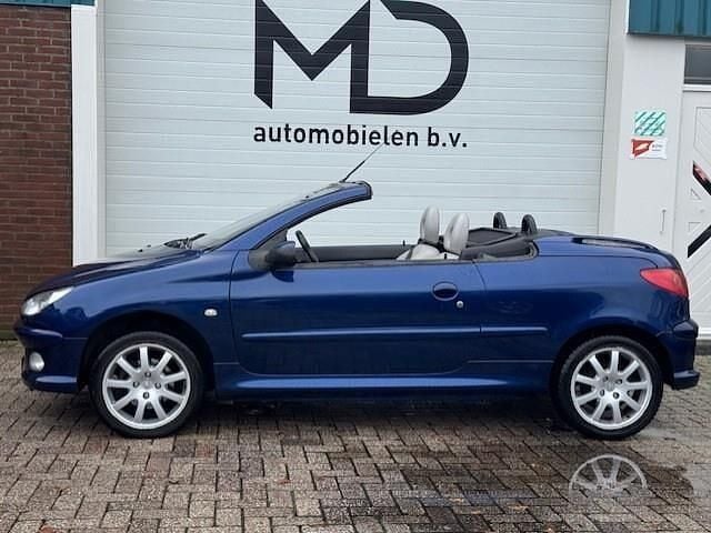 Occasion Peugeot 206 109 PK (80 kW) 2005 Blauw Cabriolet