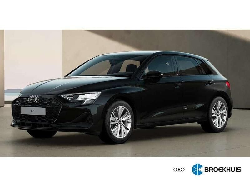 Zwart Occasion 2025 Audi A3 Sportback Proline Hatchback | € 33.500 (Goede deal) - Afbeelding 1/4