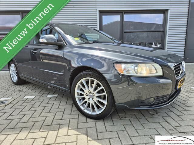 Grijs Gebruikt 2009 Volvo S40 Sedan | € 7.400 (Duur) - Afbeelding 1/4