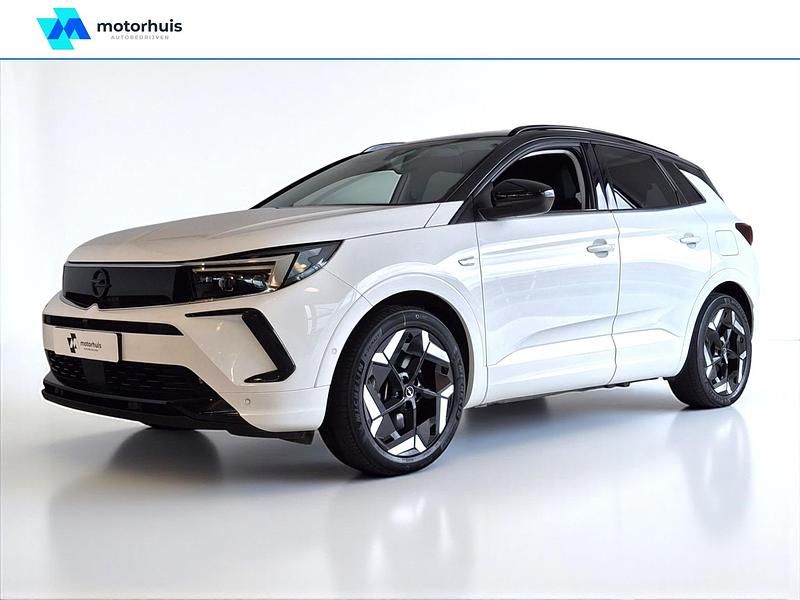 Wit Occasion 2023 Opel Grandland X GSe SUV | € 28.440 (Eerlijke prijs) - Afbeelding 1/4