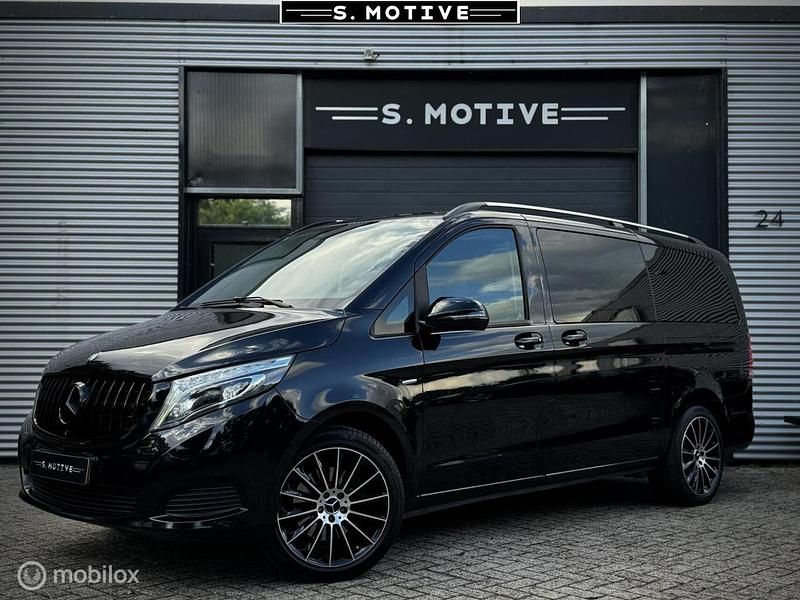 Zwart Gebruikt 2016 Mercedes V250 Exclusive MPV | € 31.995 (Goede deal) - Afbeelding 1/4