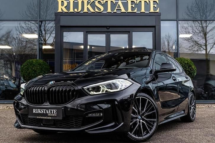 Occasion BMW 118 M Sport 136 PK (100 kW) 2024 Zwart (metallic) Hatchback