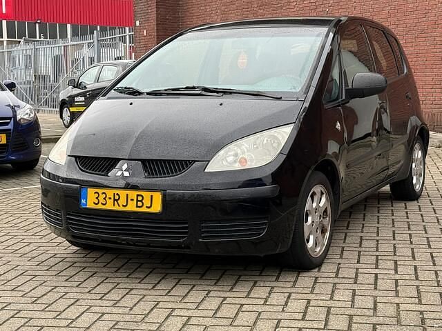 Occasion Mitsubishi Colt Invite 95 PK (69 kW) 2005 Zwart Hatchback