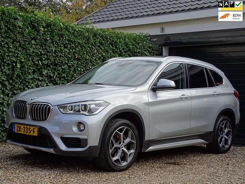 Grijs Gebruikt 2019 BMW X1 Executive SUV | € 21.950 (Goede deal) - Afbeelding 1/4
