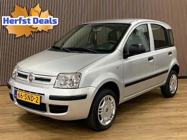 Grijs Gebruikt 2011 Fiat Panda Active Hatchback | € 3.245 - Afbeelding 1/4