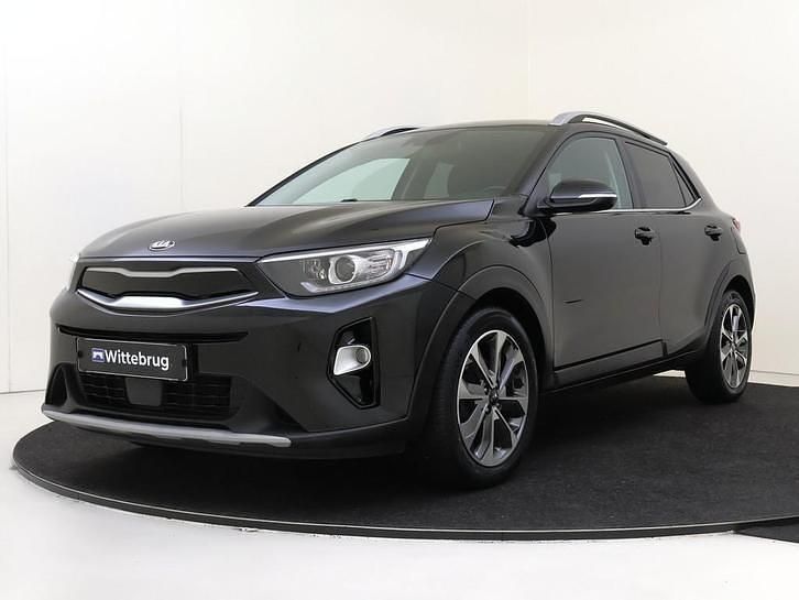 Zwart Occasion 2019 Kia Stonic SUV | € 19.225 (Eerlijke prijs) - Afbeelding 1/3