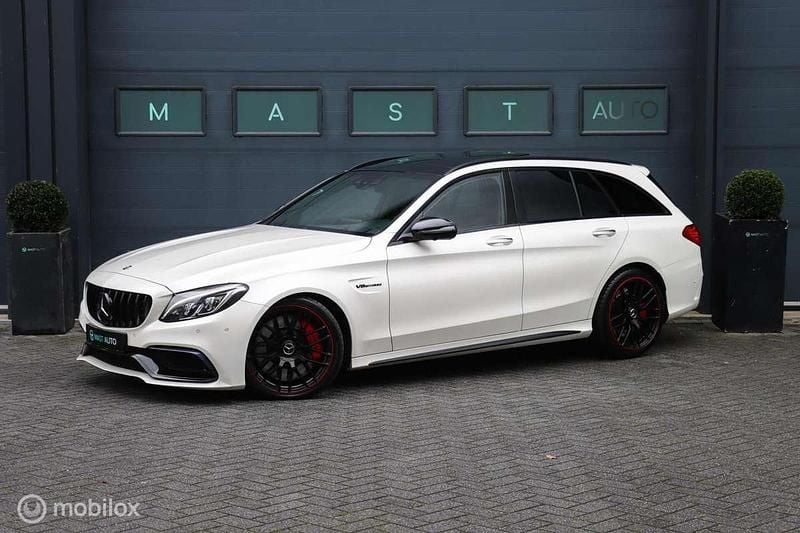 Wit Occasion 2016 Mercedes C63 AMG AMG Stationwagen | € 42.740 (Goede deal) - Afbeelding 1/4