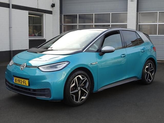 Groen (metallic) Occasion 2020 VW ID.3 Hatchback | € 15.950 (Goede deal) - Afbeelding 1/4