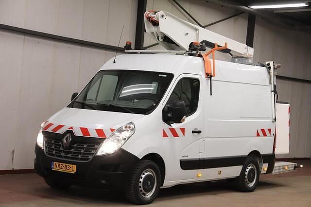 Wit Gebruikt 2015 Renault Master Van | € 19.900 - Afbeelding 1/4