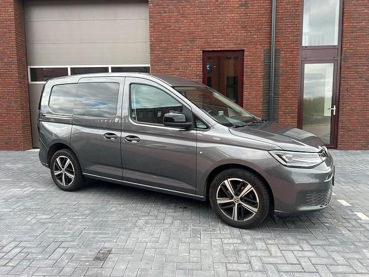 Gebruikt 2022 VW Caddy Edition MPV | € 19.899 - Afbeelding 1/4