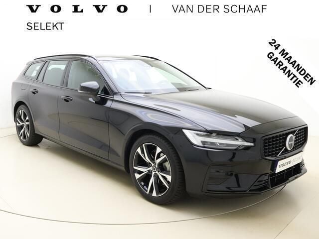 Zwart, metallic lak Gebruikt 2024 Volvo V60 Plus Stationwagen | € 43.800 (Eerlijke prijs) - Afbeelding 1/4