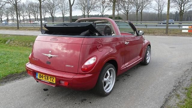 Occasion Chrysler PT Cruiser Limited 143 PK (105 kW) 2006 Rood (metallic) Cabriolet