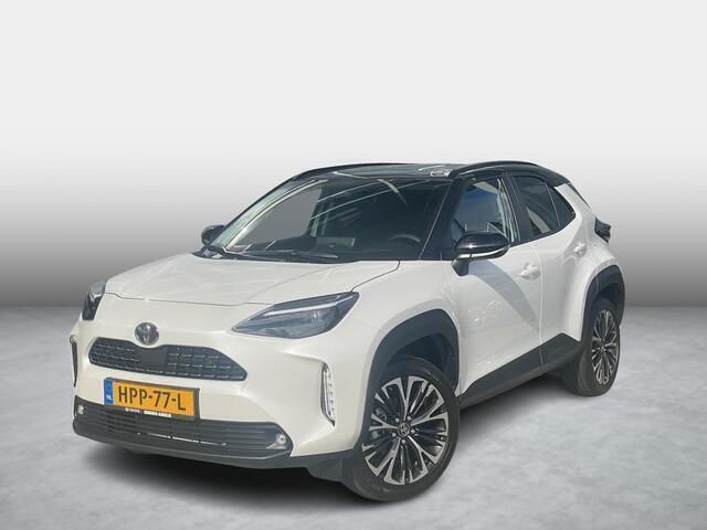 Wit Nieuw 2025 Toyota Yaris Cross Executive SUV | € 41.399 - Afbeelding 1/4