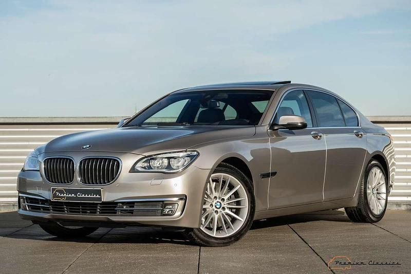 Occasion BMW 750 Executive 381 PK (280 kW) 2012 Beige Sedan