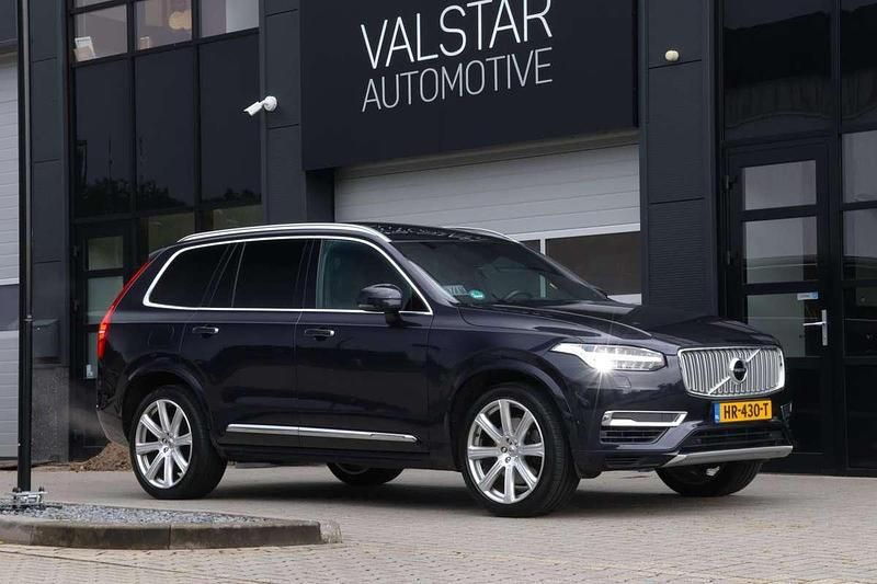 Blauw Gebruikt 2015 Volvo XC90 Inscription SUV | € 34.950 (Eerlijke prijs) - Afbeelding 1/4