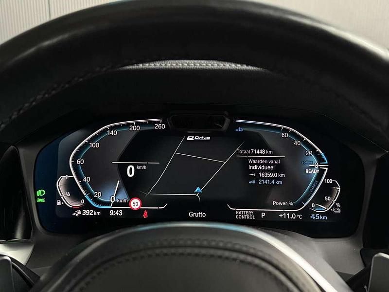 Occasion BMW 330e Executive 184 PK (135 kW) 2021 Zwart Stationwagen