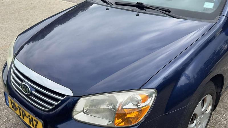 Blauw Occasion 2007 Kia Cerato Sedan | € 2.599 - Afbeelding 1/4