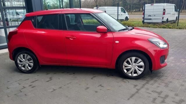 Occasion Suzuki Swift GL 83 PK (61 kW) 2022 Rood Hatchback