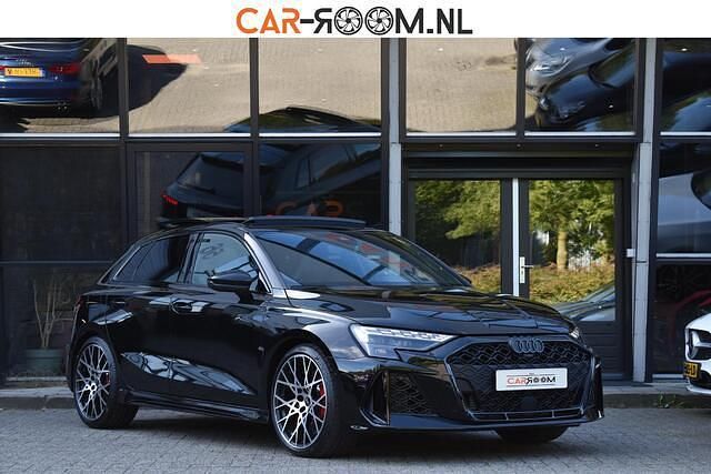 Overige Occasion 2024 Audi RS3 Sportback Basis Hatchback | € 93.950 - Afbeelding 1/4