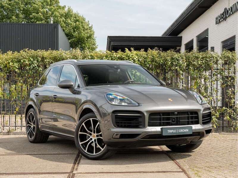 Grijs Gebruikt 2020 Porsche Cayenne Sport SUV | € 69.950 (Super prijs) - Afbeelding 1/4