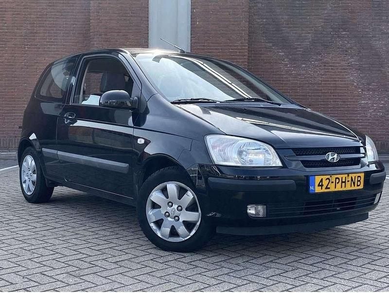 Zwart Gebruikt 2004 Hyundai Getz GLS Hatchback | € 900 (Eerlijke prijs) - Afbeelding 1/4