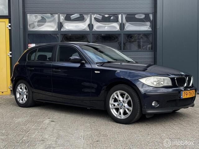 Blauw Gebruikt 2006 BMW 116 Hatchback | € 2.999 (Eerlijke prijs) - Afbeelding 1/4