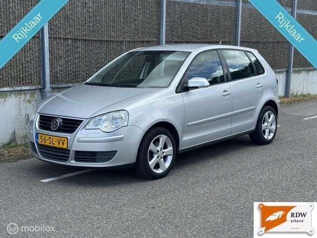 Grijs Gebruikt 2006 VW Polo Comfortline Hatchback | € 2.999 (Eerlijke prijs) - Afbeelding 1/4