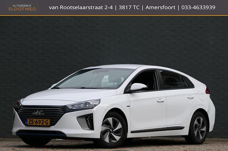 Wit Gebruikt 2019 Hyundai Ioniq Hatchback | € 10.950 (Super prijs) - Afbeelding 1/4