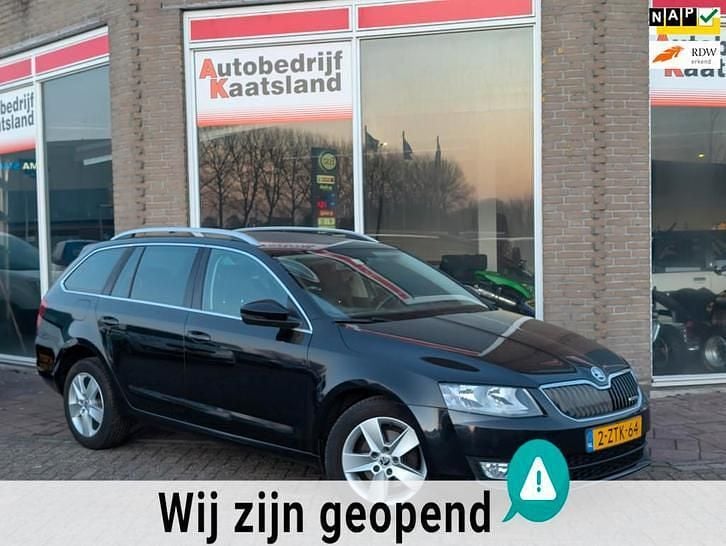 Occasion Skoda Octavia Business Line 110 PK (80 kW) 2015 Zwart (metallic) Stationwagen