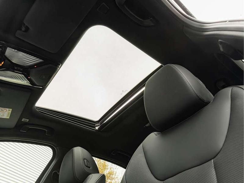 Occasion BMW 330e M Sport 292 PK (214 kW) 2025 Zwart Sedan