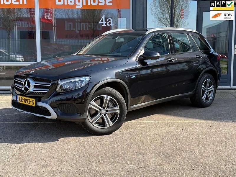Zwart Gebruikt 2016 Mercedes GLC350 SUV | € 29.950 (Eerlijke prijs) - Afbeelding 1/4