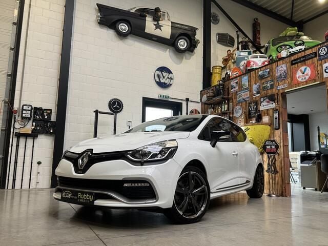 Wit Gebruikt 2013 Renault Clio R.S. R.S. Hatchback | € 13.950 (Eerlijke prijs) - Afbeelding 1/4