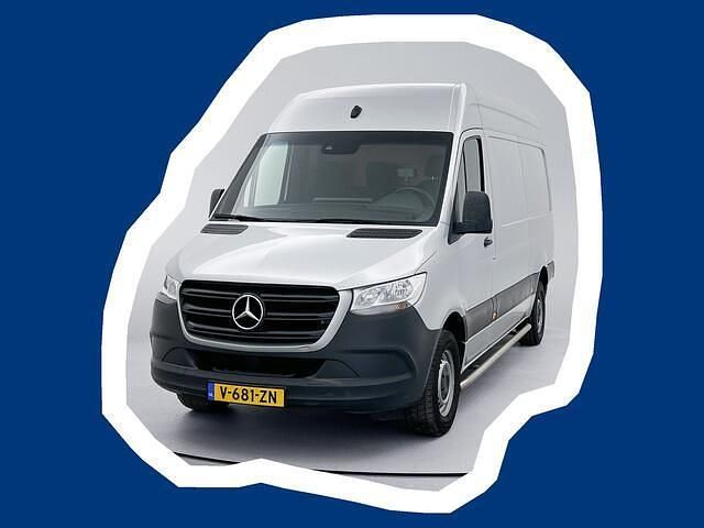 Zilver Gebruikt 2019 Mercedes Sprinter Van | € 21.845 (Goede deal) - Afbeelding 1/4