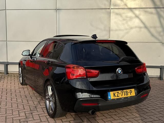 Occasion BMW 118 Executive 136 PK (100 kW) 2017 Zwart (metallic) Hatchback
