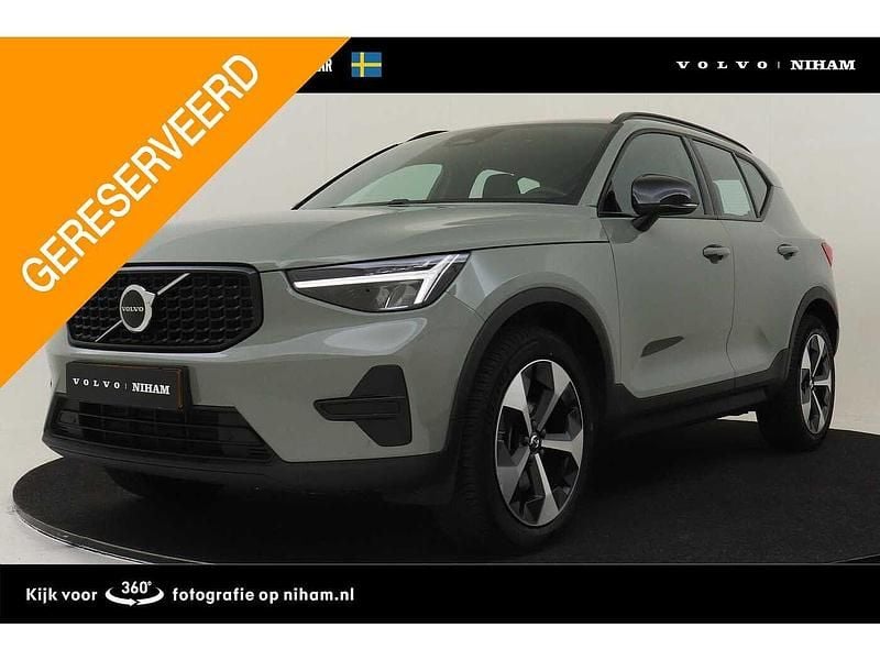 Gebruikt 2025 Volvo XC40 Plus SUV | € 43.585 (Eerlijke prijs) - Afbeelding 1/4