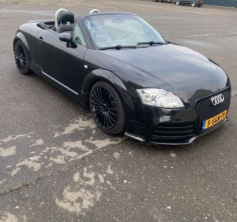 Zwart Gebruikt 2003 Audi TT Cabriolet | € 5.300 (Eerlijke prijs) - Afbeelding 1/4