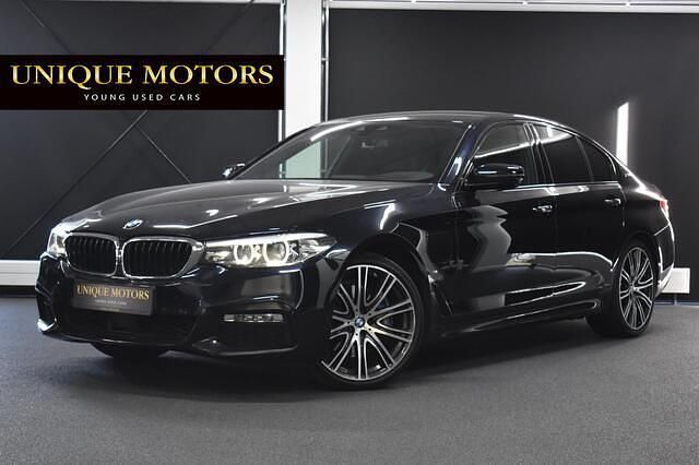 Zwart Gebruikt 2017 BMW 530e M Sport Sedan | € 21.950 (Duur) - Afbeelding 1/4