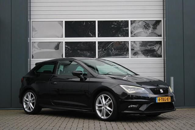 Zwart Gebruikt 2014 Seat Leon SC Business Hatchback | € 10.950 (Duur) - Afbeelding 1/4