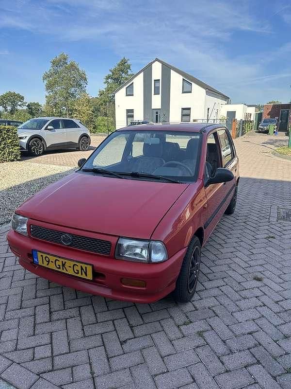 Rood Gebruikt 2000 Suzuki Alto Hatchback | € 1.000 (Eerlijke prijs) - Afbeelding 1/4