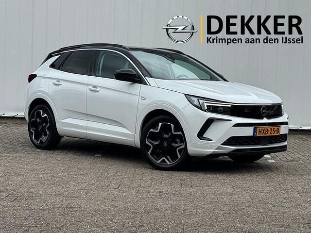 Wit Gebruikt 2024 Opel Grandland X Ultimate SUV | € 34.950 (Eerlijke prijs) - Afbeelding 1/4