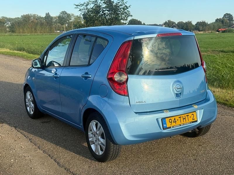 Occasion Opel Agila Edition 68 PK (50 kW) 2012 Blauw Hatchback