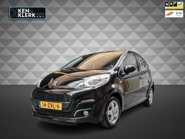 Zwart Gebruikt 2013 Peugeot 107 Active Hatchback | € 6.945 (Eerlijke prijs) - Afbeelding 1/4