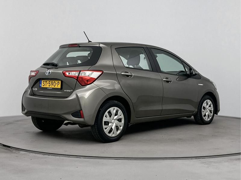 Occasion Toyota Yaris Hybrid 99 PK (72 kW) 2018 Grijs Hatchback