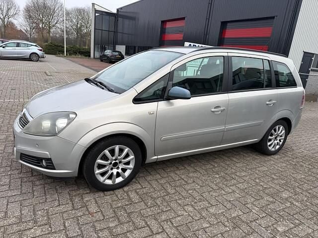 Occasion Opel Zafira 105 PK (77 kW) 2008 Grijs MPV