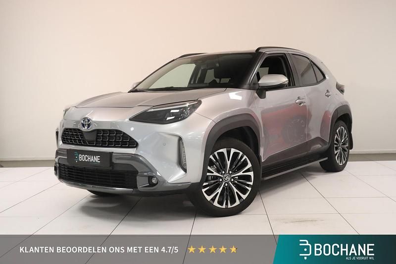 Grijs Occasion 2022 Toyota Yaris Cross Executive SUV | € 27.695 (Eerlijke prijs) - Afbeelding 1/4