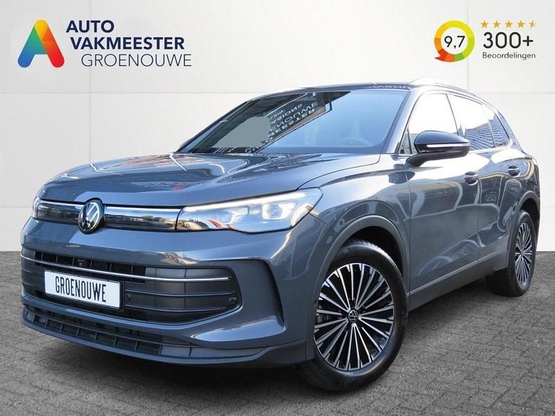Grijs Gebruikt 2025 VW Tiguan Edition SUV | € 44.345 (Eerlijke prijs) - Afbeelding 1/4